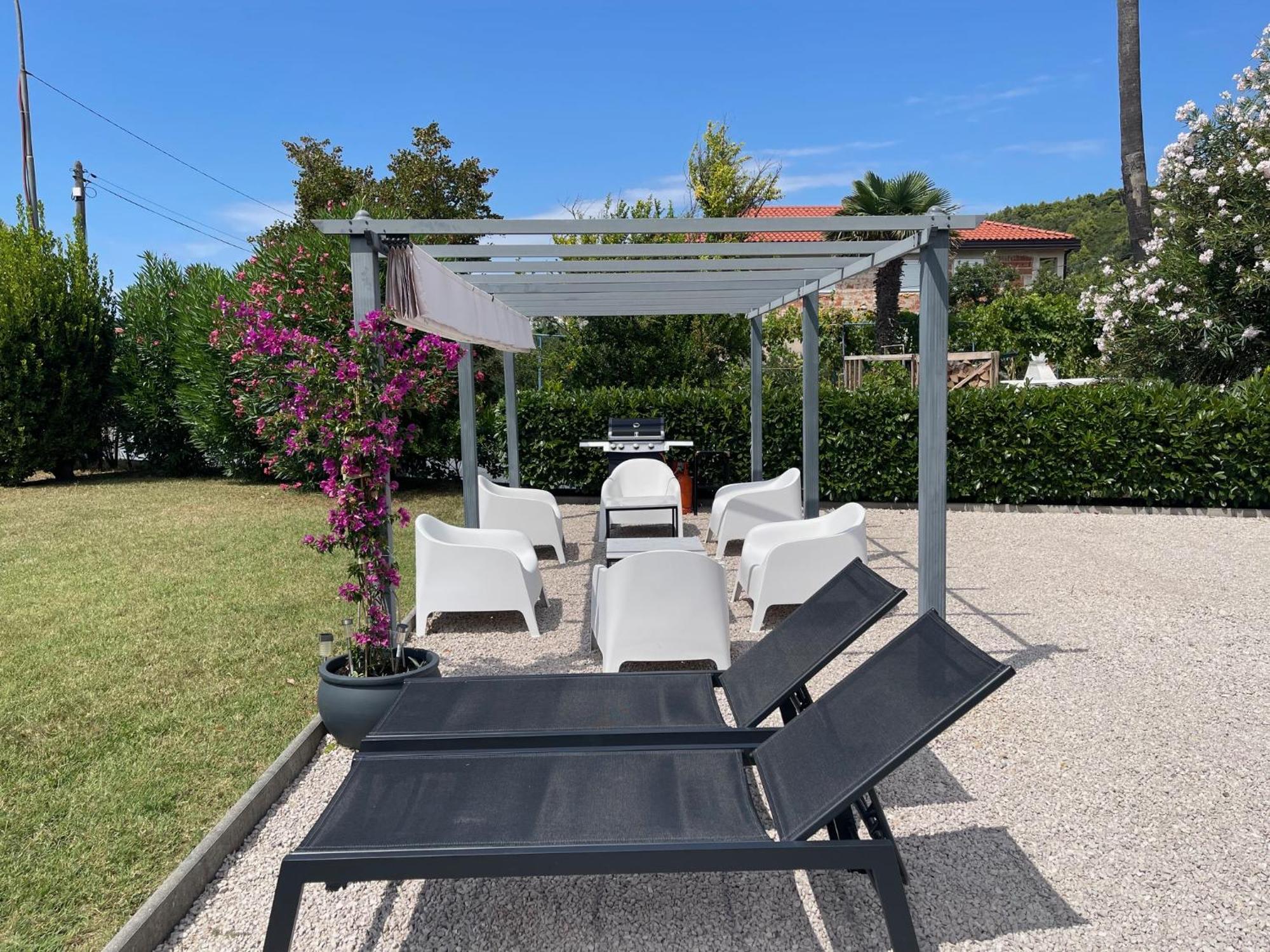 Rab Island Apartmets - Palit Rab Town Exterior photo