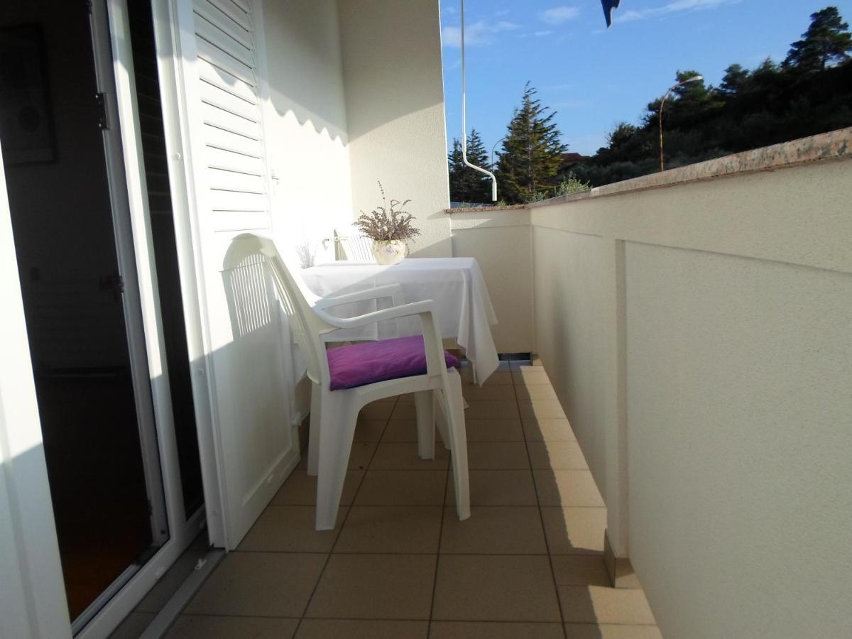 Rab Island Apartmets - Palit Rab Town Exterior photo